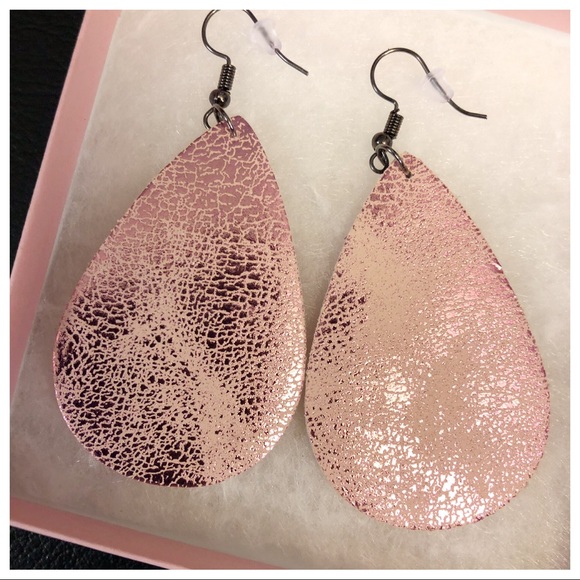 brooknoel Jewelry - NEW PINK SHINY FAUX LEATHER TEARDROP EARRINGS